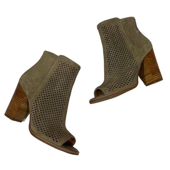 Lucky Brand Lakyn Perforated Suede Stacked Heel Peep Toe Bootie - Taupe - 9M - Picture 1 of 11